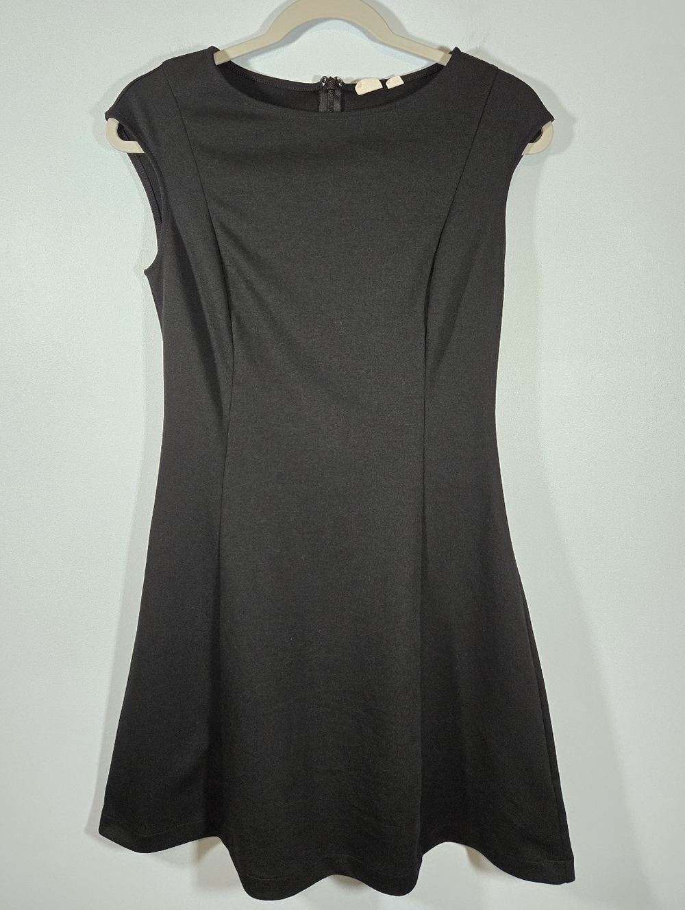 Gap Black Fit and Flare Mini Dress Size 4 Cap Sleeve Classic Little Black Dress